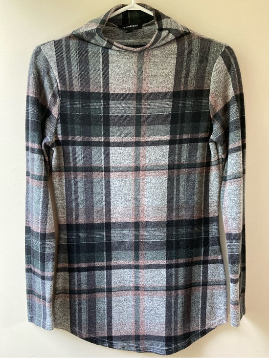 le chateau Tops - Le Chateau Gray Plaid Women's Long Sleeve Top